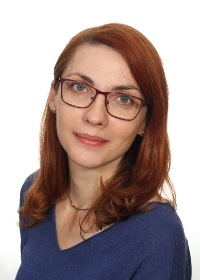 dr Karolina Wyrwińska